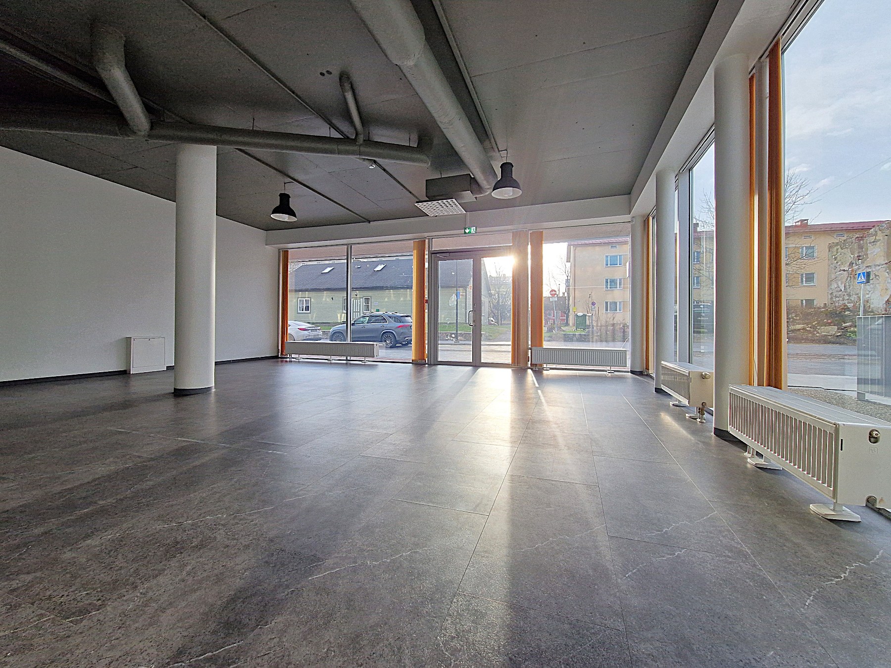 Avarad kaasaegsed äripinnad Pärnu kesklinna äri- ja kaubanduspiirkonnas